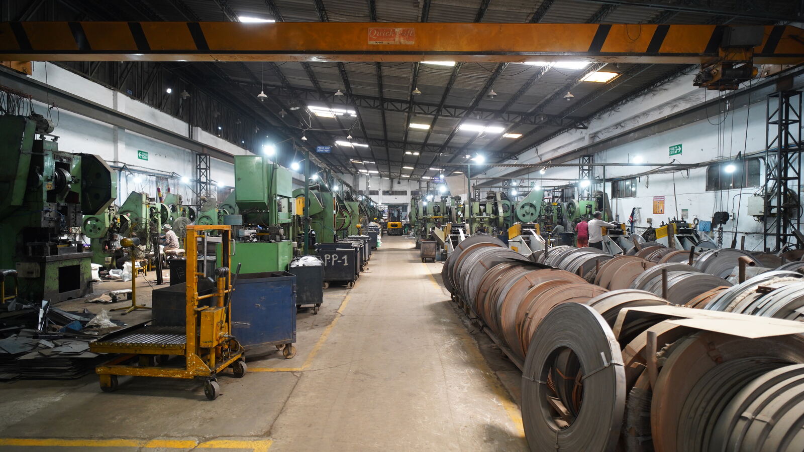 The GGI team on the factory floor in Ludhiana