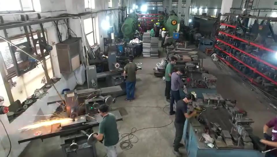 Young engineers on the GGI shop floor