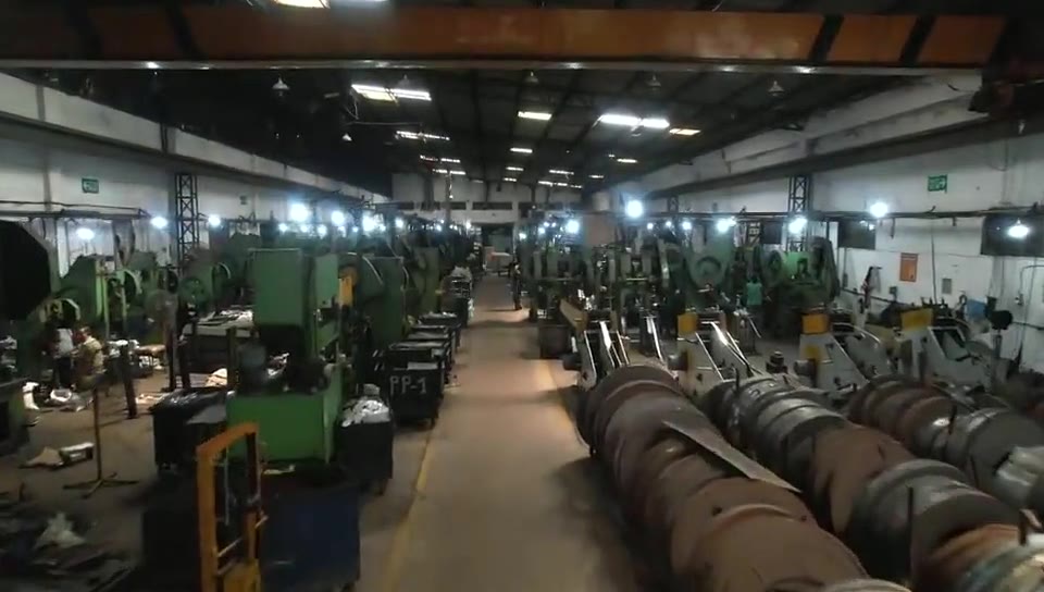 Inside the GGI workshop